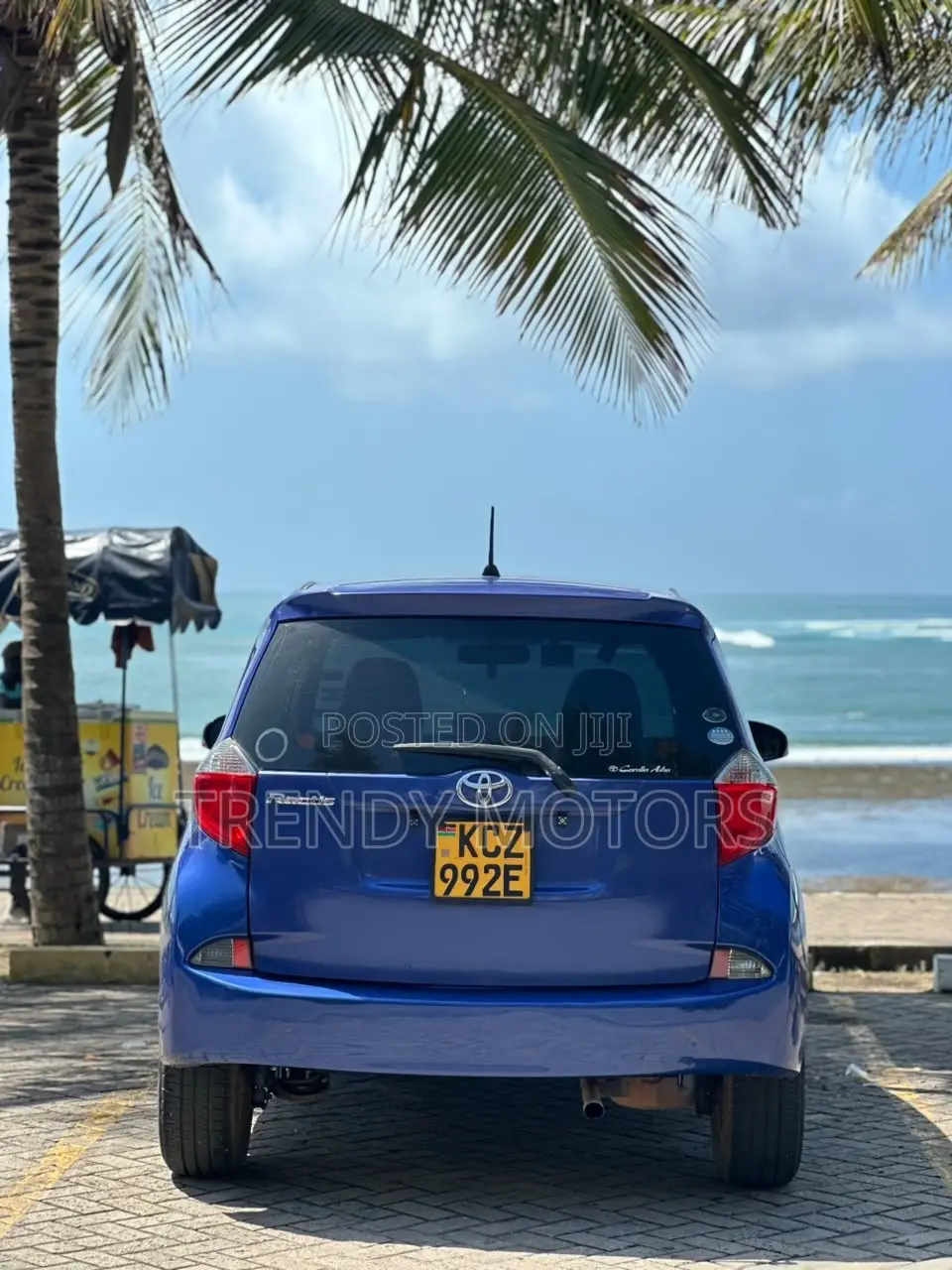 Toyota Ractis 2012 Blue