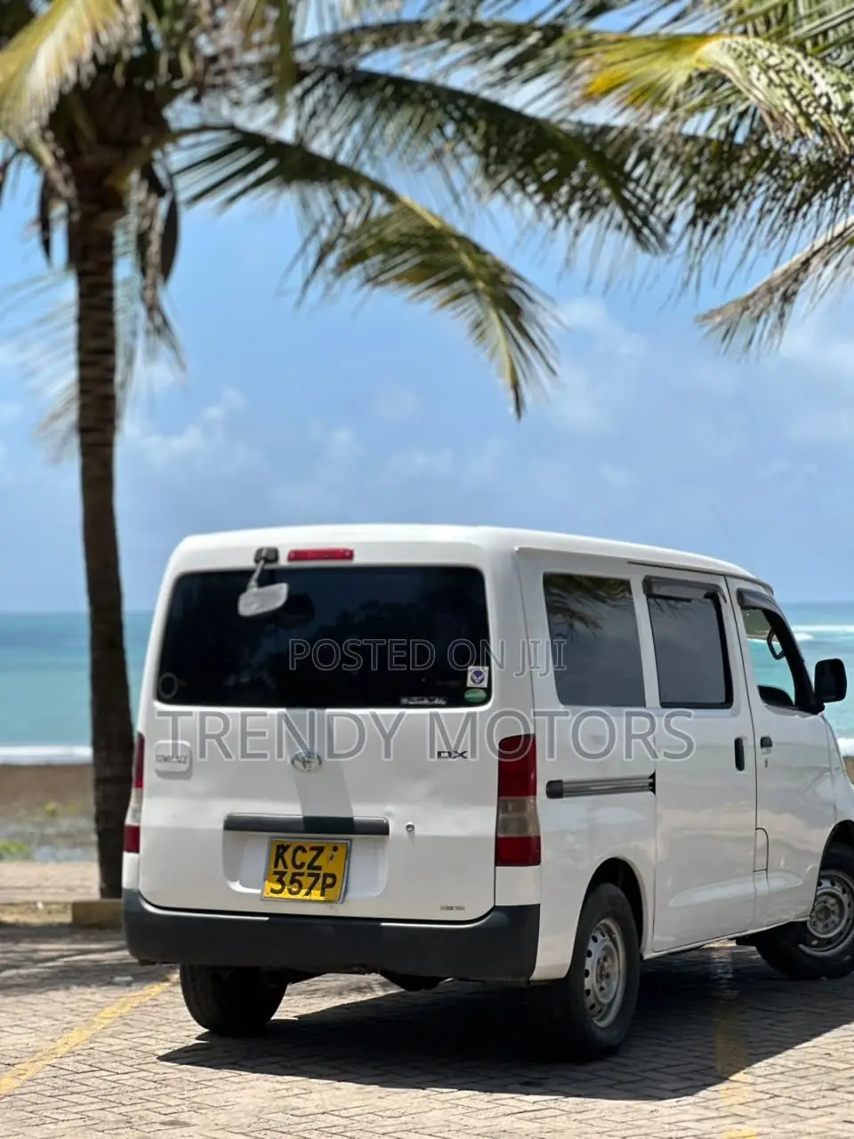 Toyota TownAce 2012 White