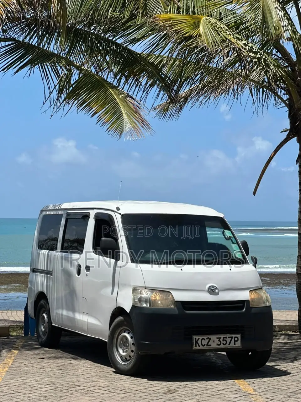 Toyota TownAce 2012 White