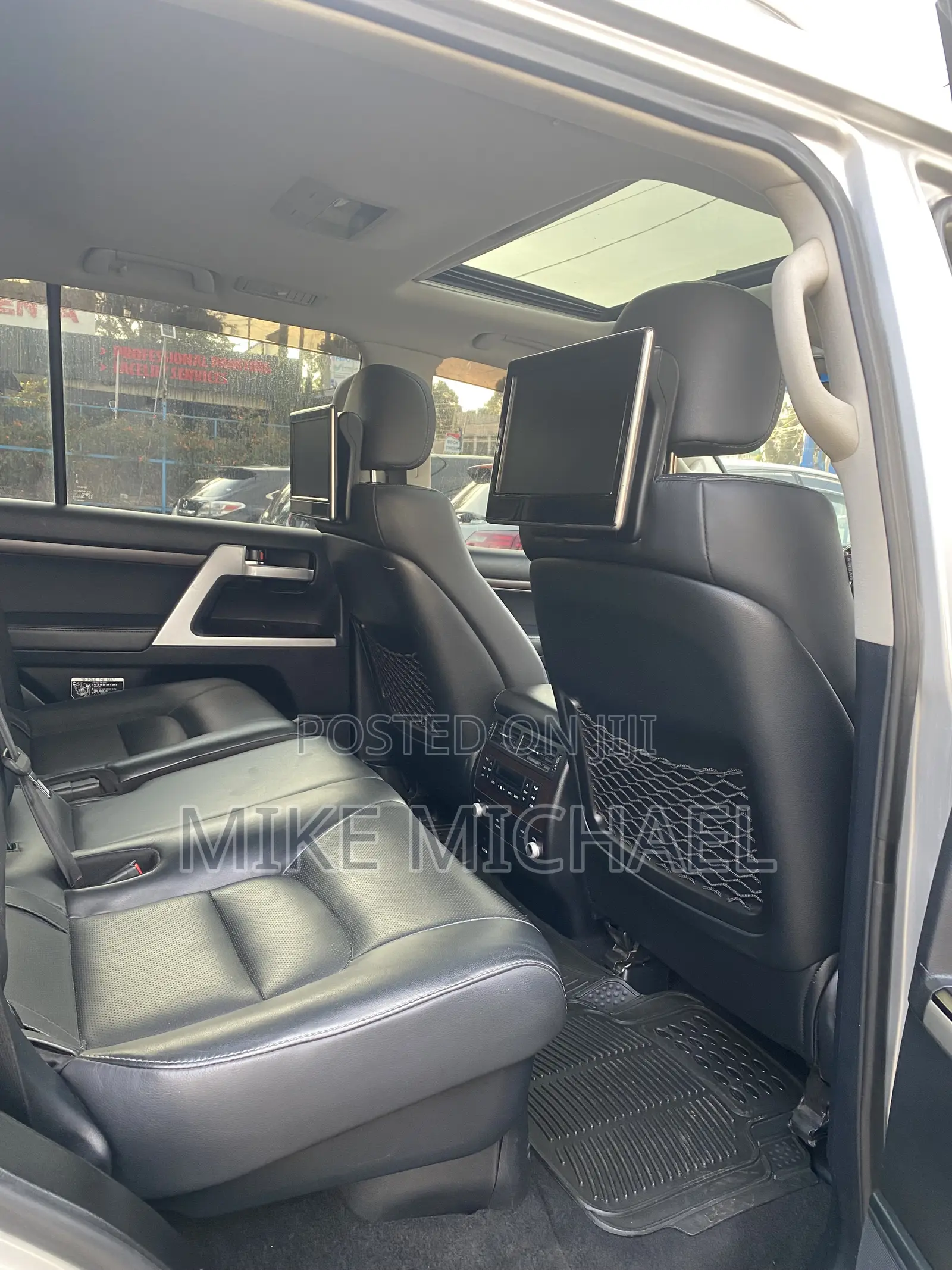 Toyota Land Cruiser 2018 Silver