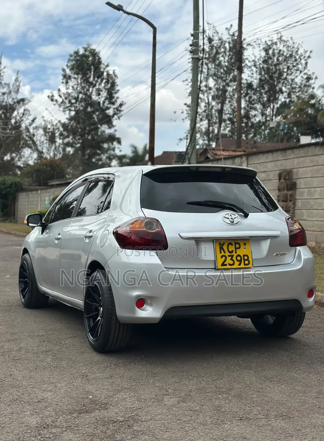 Toyota Auris 2010 Silver