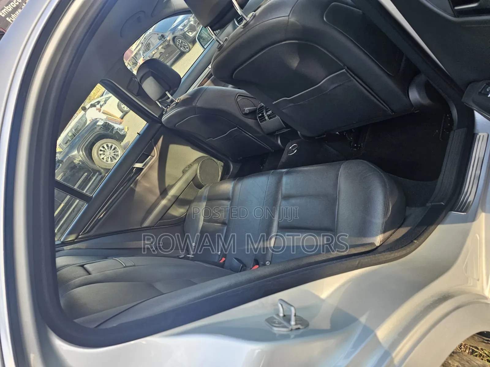 Mercedes-Benz C200 2011 Silver