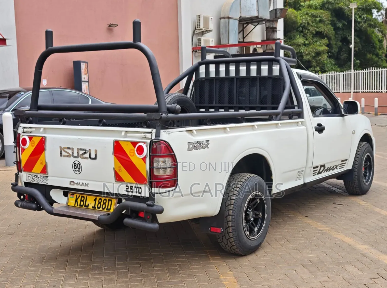 Isuzu D-MAX 2009 White