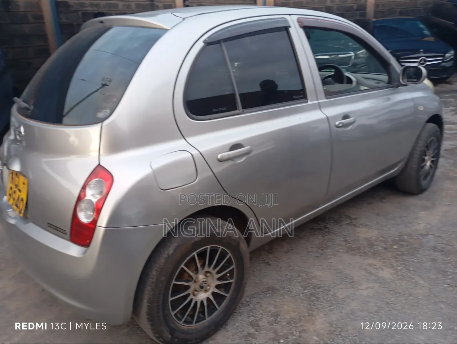 Nissan March 1.2 AWD 2010 Silver