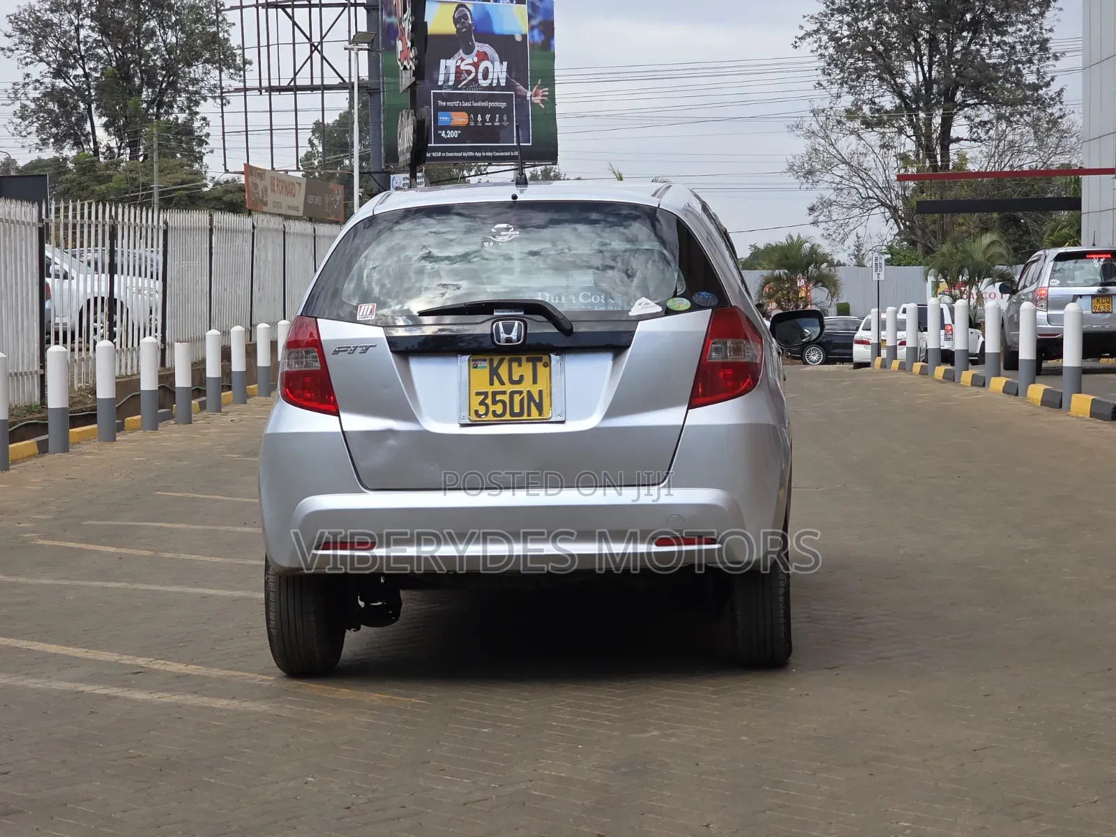 Honda Fit 2011 Silver
