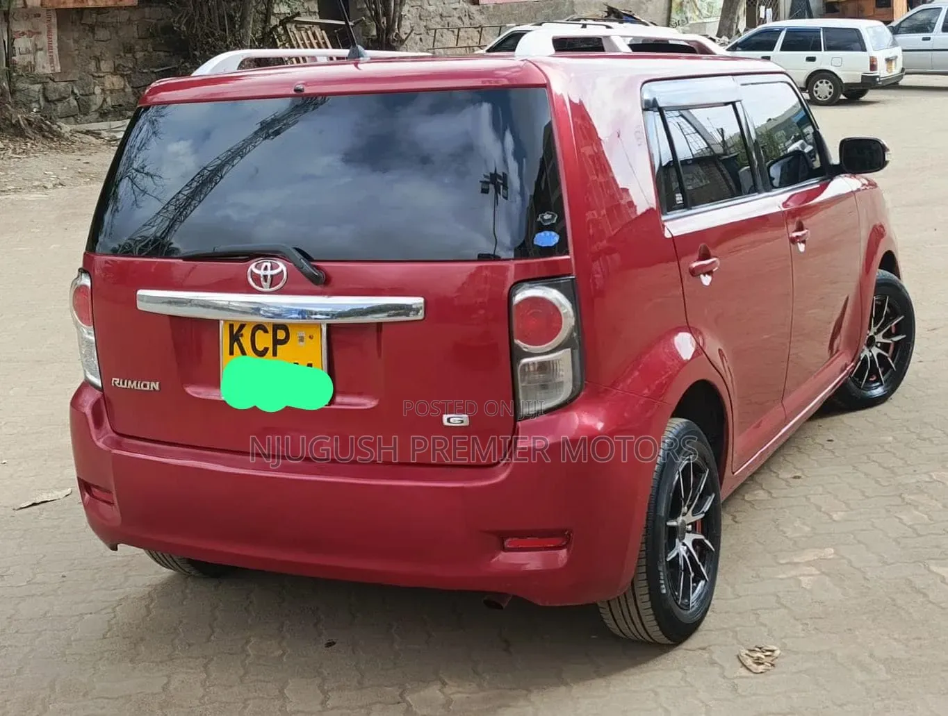 Toyota Corolla Rumion 2011 Maroon