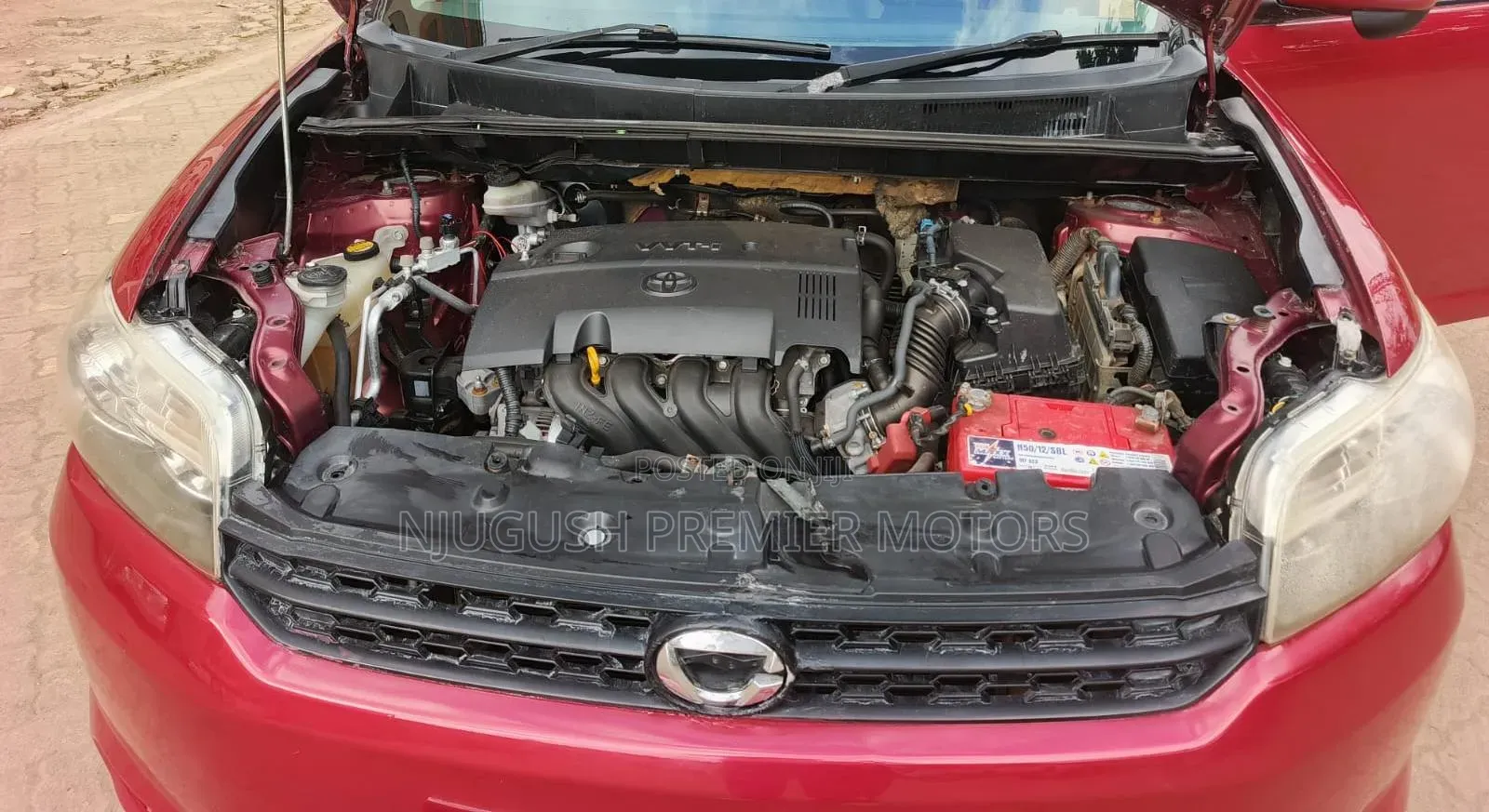 Toyota Corolla Rumion 2011 Maroon
