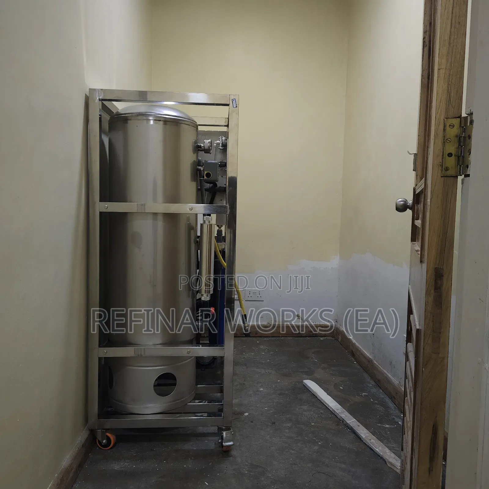 Water Purifier Systems Alternative to Bulk Bottled Water for Offices