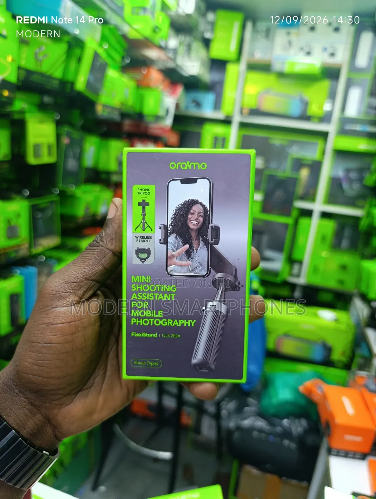 Oraimo FlexiStand Phone Tripod and Bluetooth Remote Control