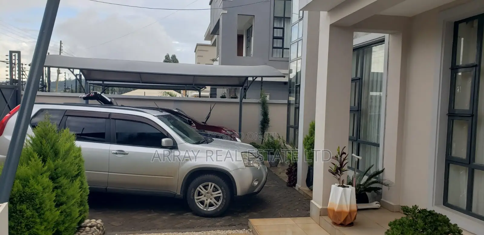 4bdrm Maisonette in Kinoo for sale