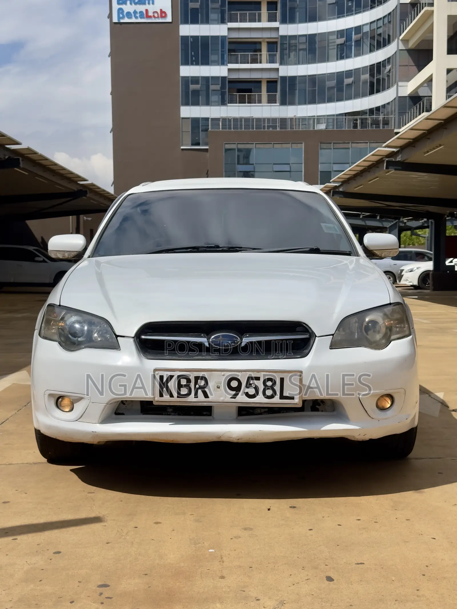 Subaru Legacy 2.0 2005 White