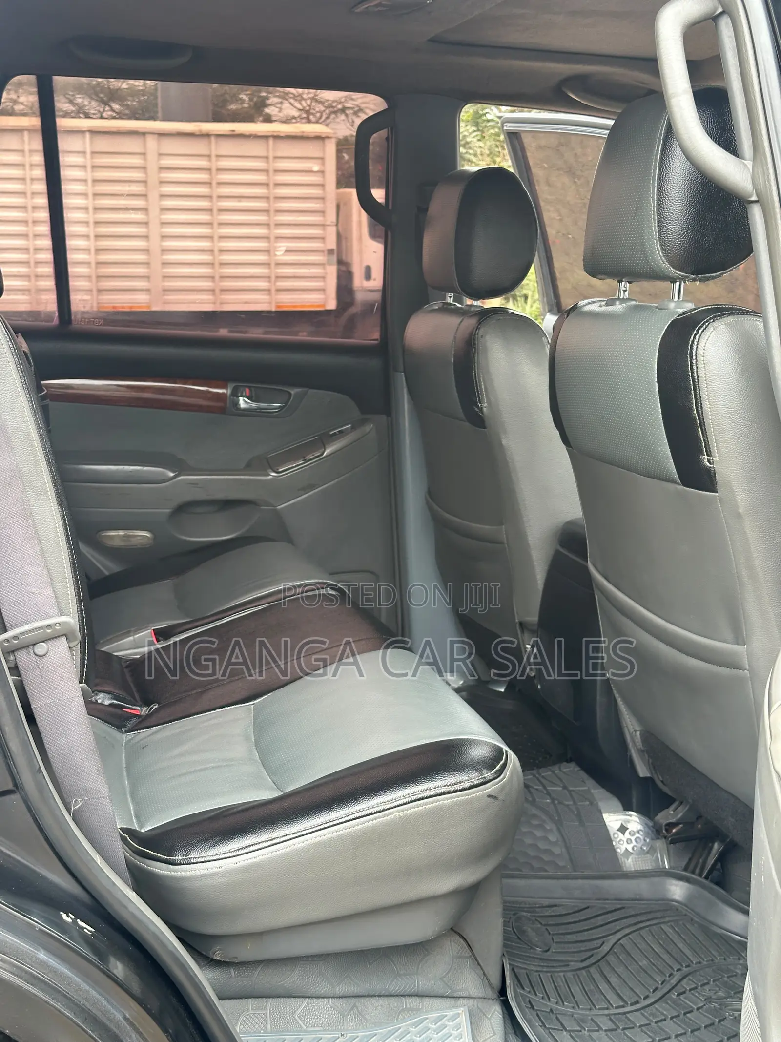 Toyota Land Cruiser Prado 2005 Black