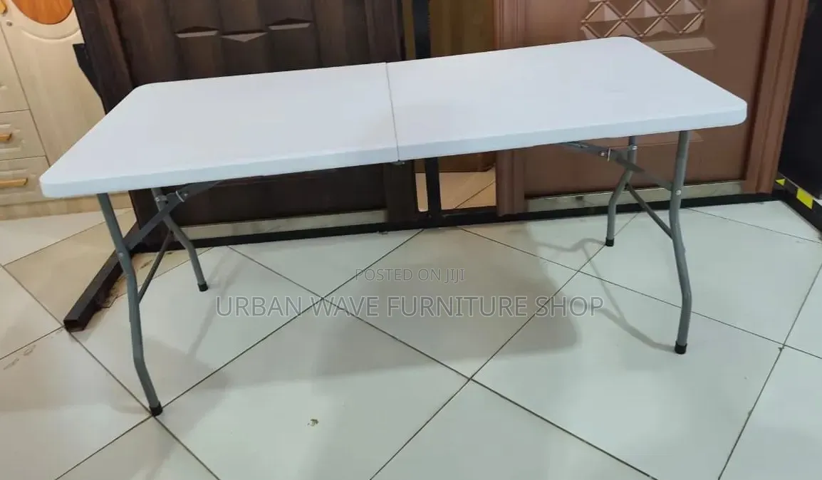 Outdoor White Foldable Tables