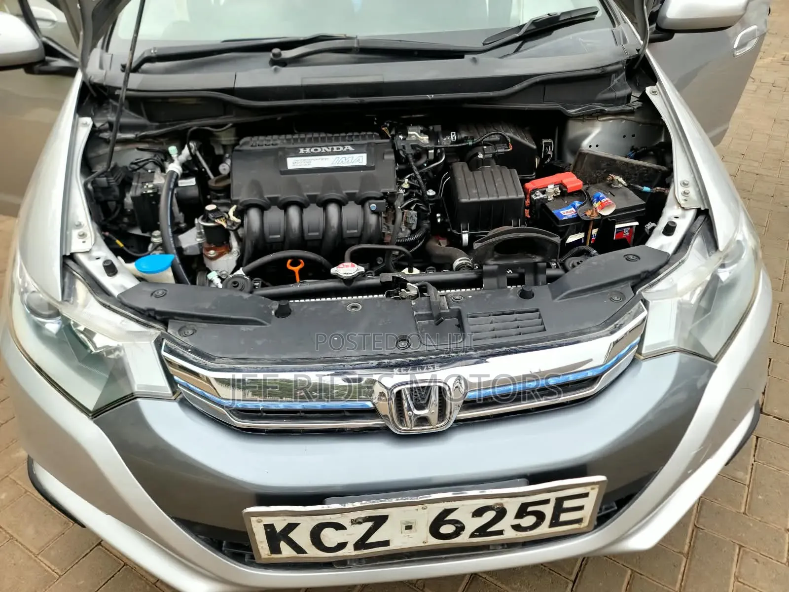 Honda Insight Hybrid 2013 Silver