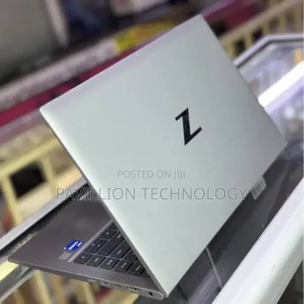 Laptop HP ZBook Firefly G8 16GB Intel Core i7 SSD 512GB