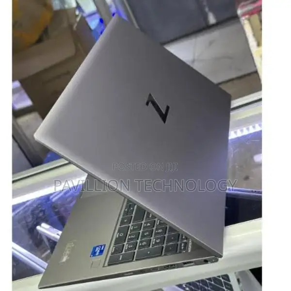 Laptop HP ZBook Firefly G8 16GB Intel Core i7 SSD 512GB