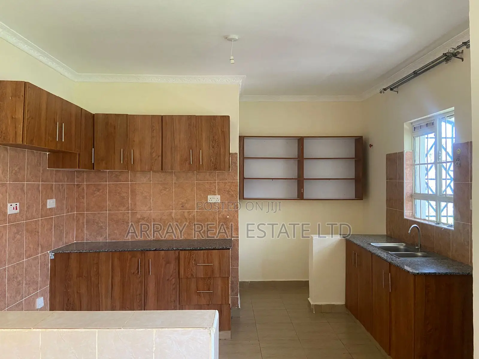 3bdrm Bungalow in Joska for sale