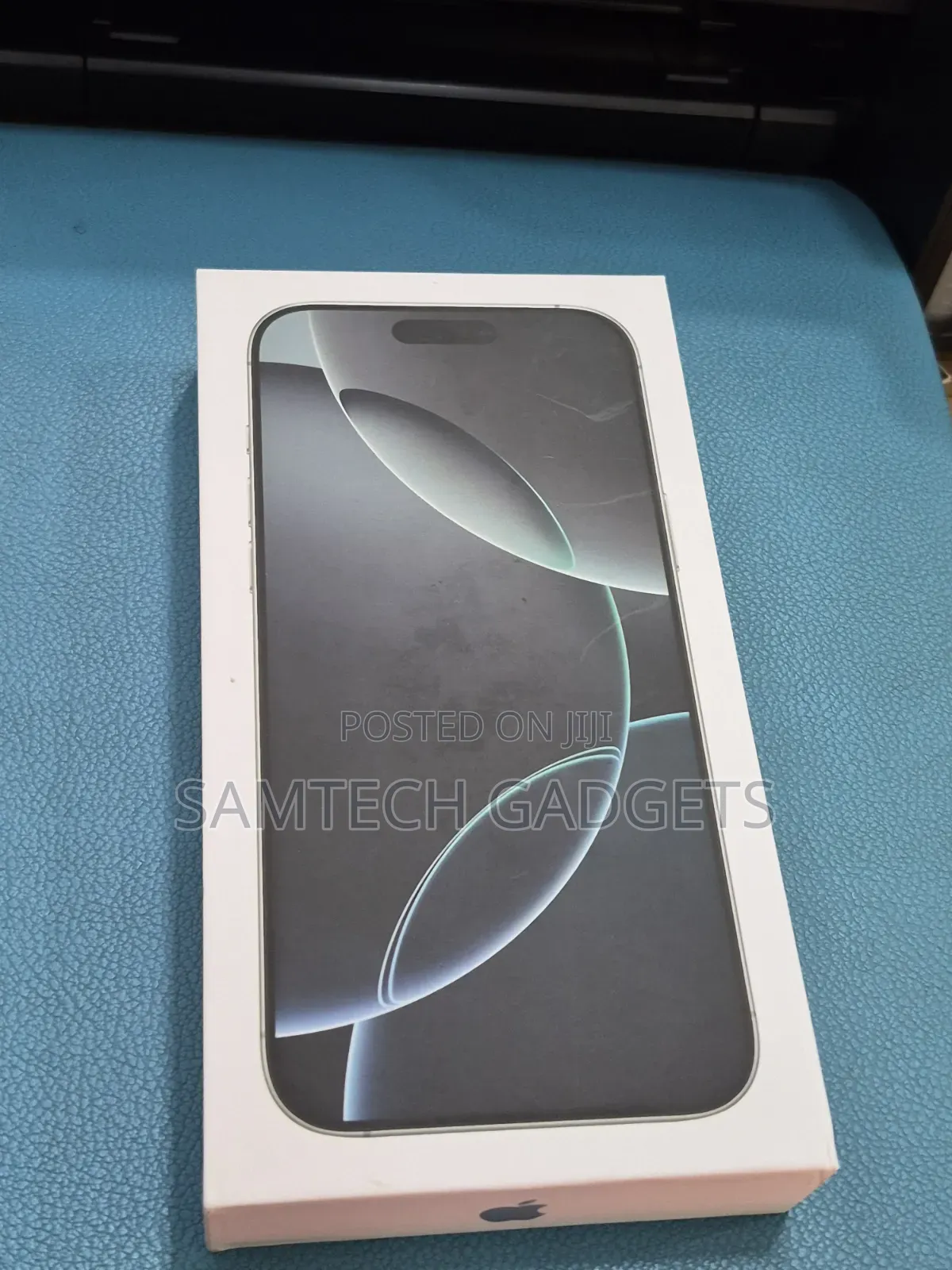 New Apple iPhone 16 Pro Max 256 GB Blue