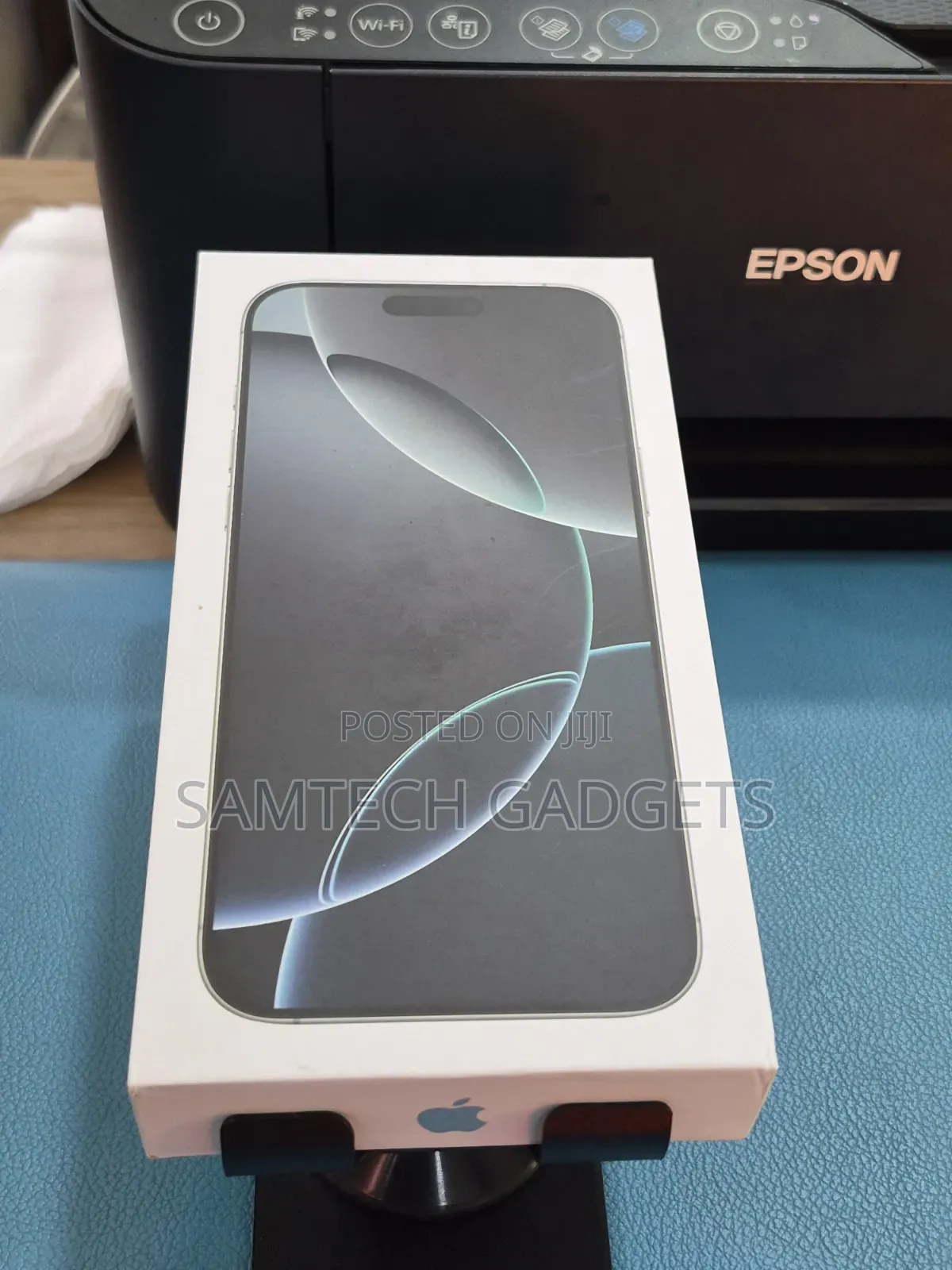 New Apple iPhone 16 Pro Max 256 GB Blue