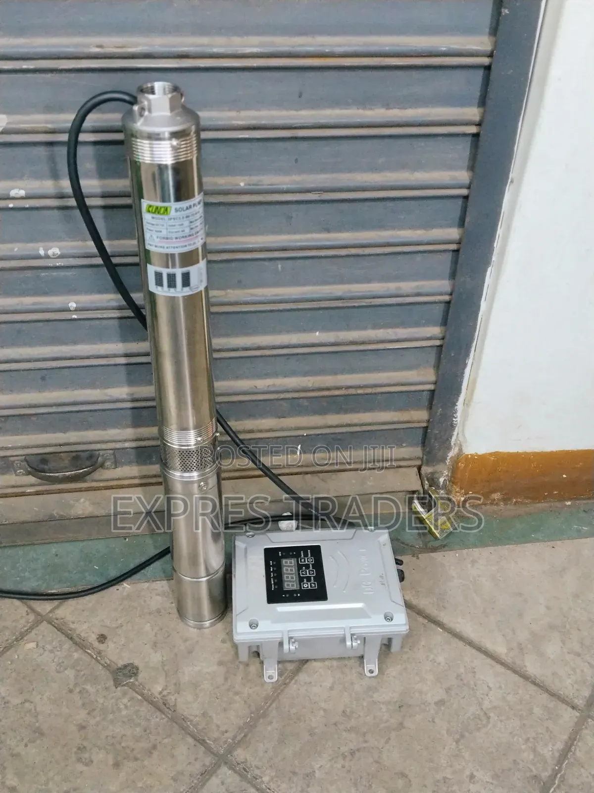 90 Metres,750 W Solar Submersible Pump