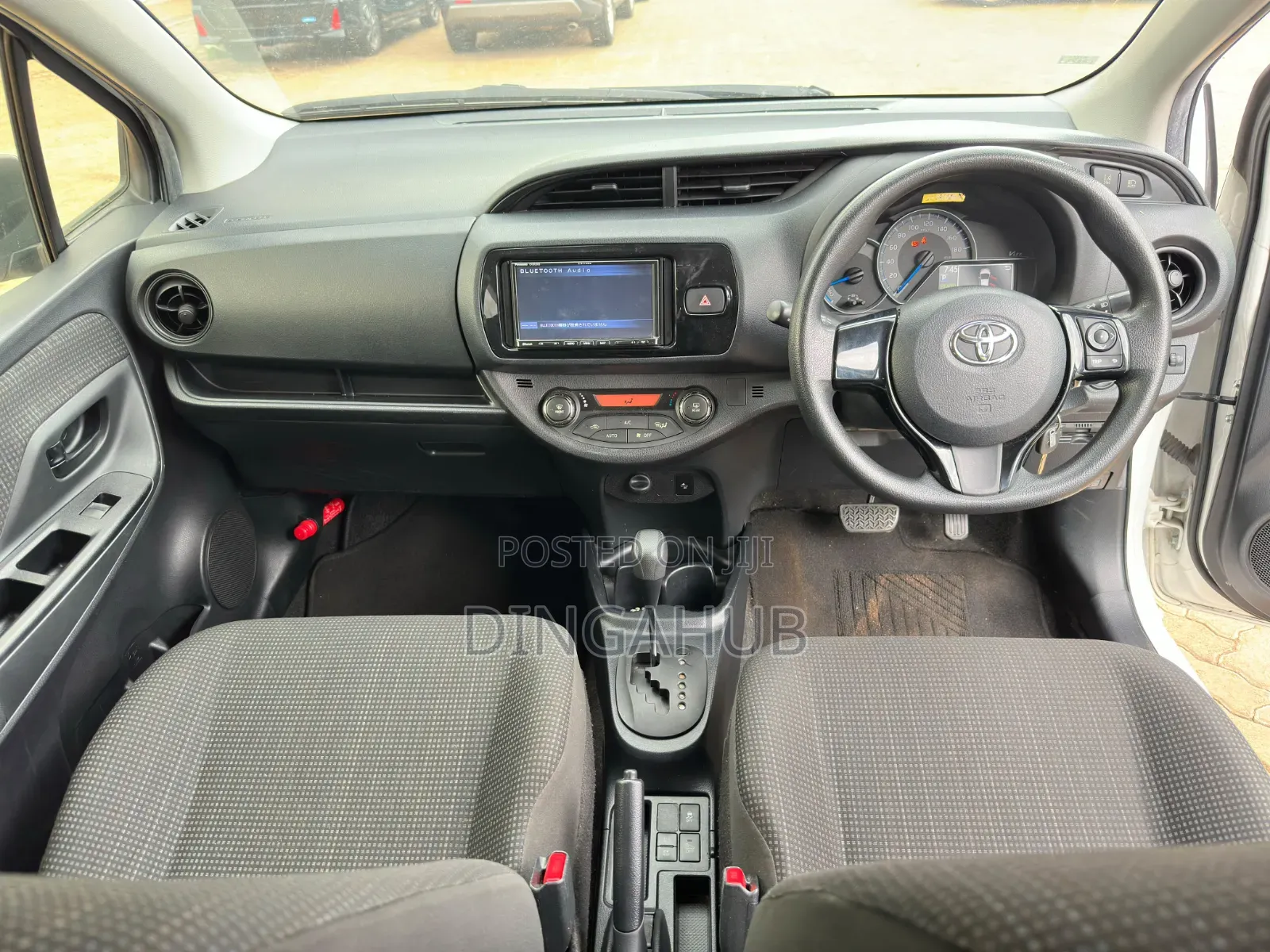 Toyota Vitz 1.5 FWD Hybrid 5dr 2019 White