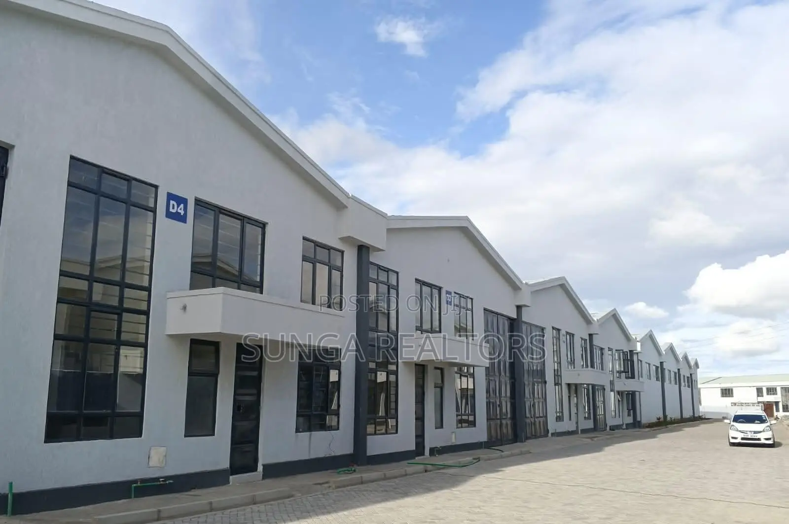 Warehouse for Rent Along Eastern Bypass