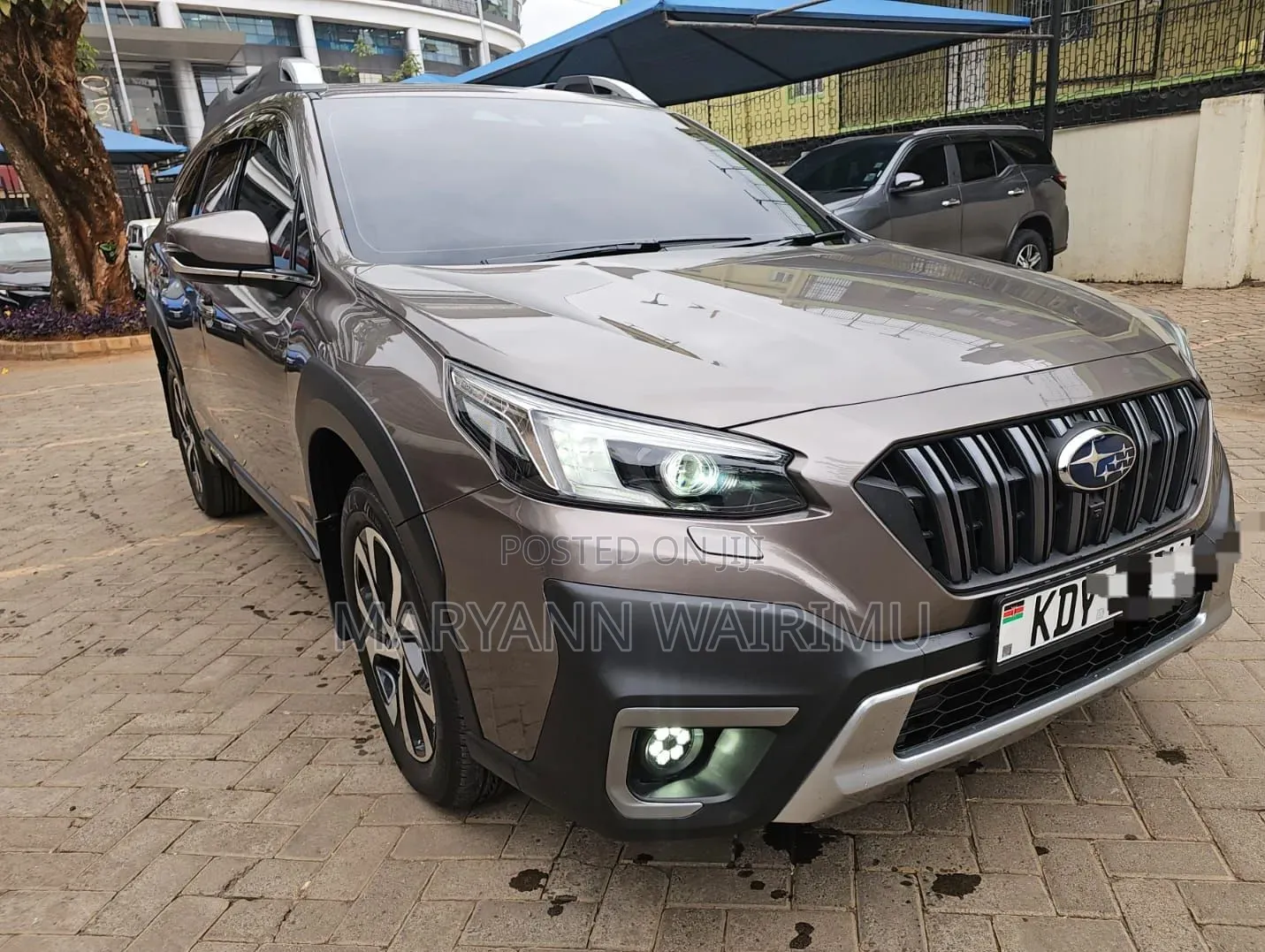 Subaru Outback 2023 Brown