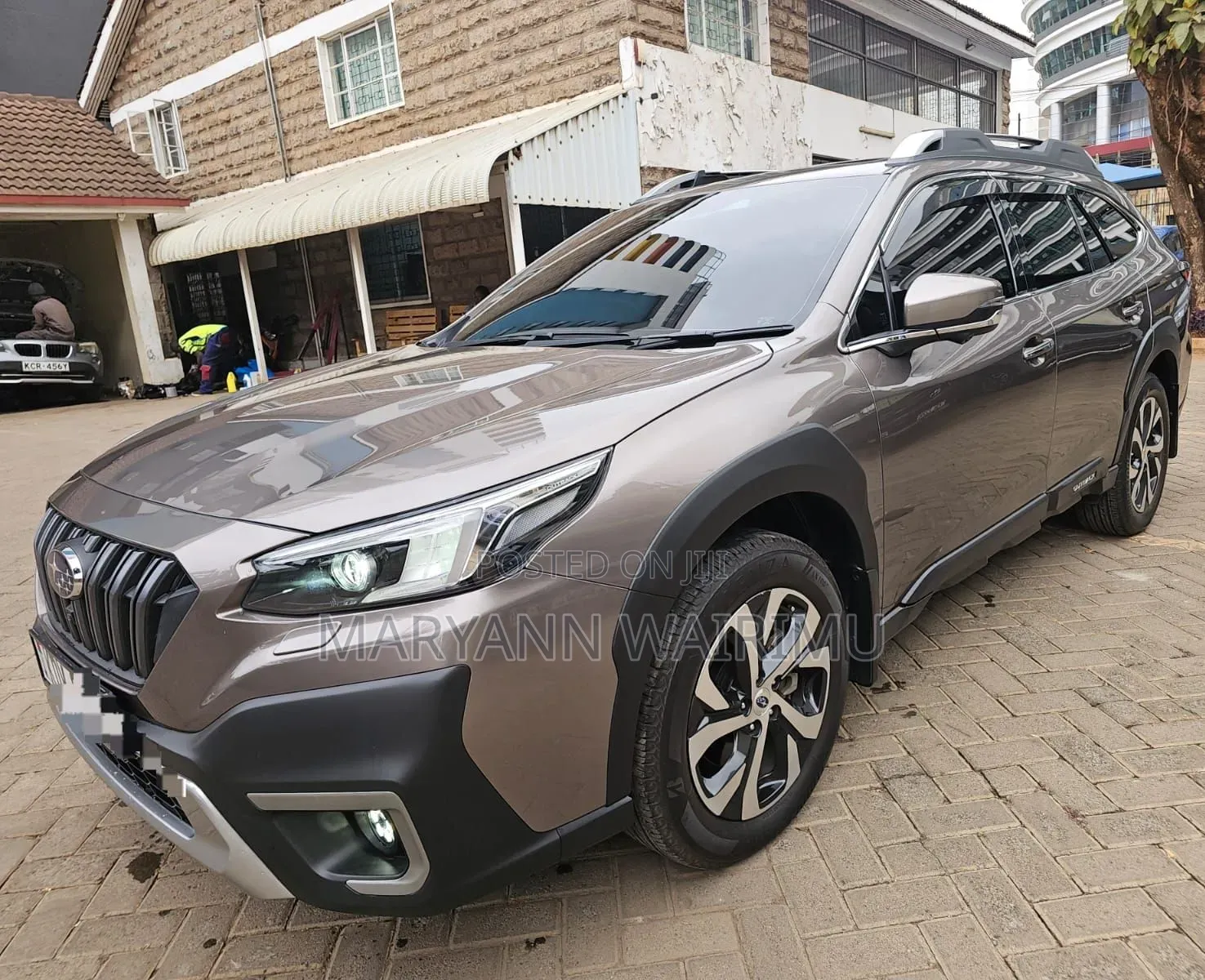 Subaru Outback 2023 Brown