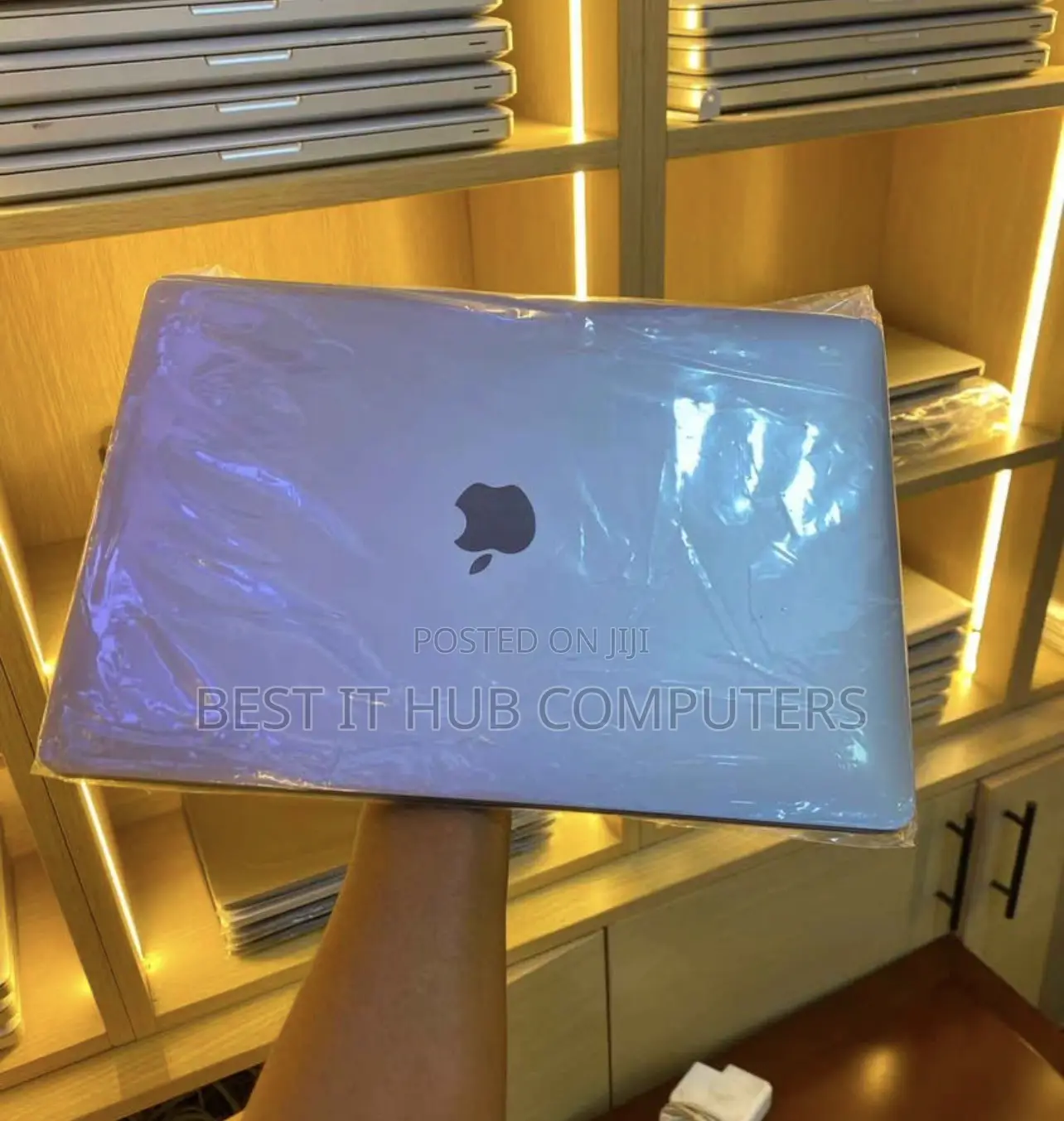 Laptop Apple MacBook Pro 2020 32GB Intel Core i7 SSD 512GB