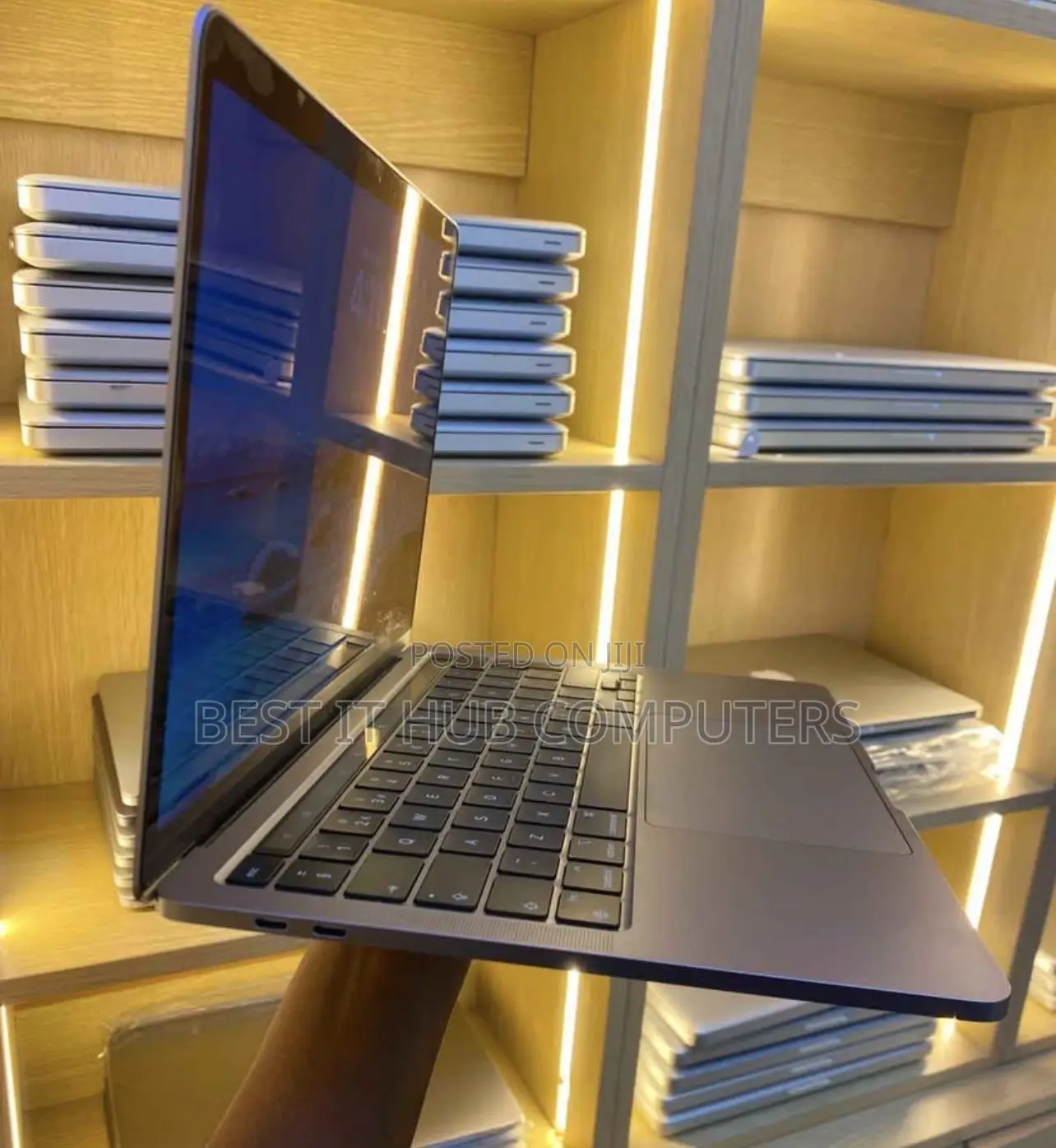 Laptop Apple MacBook Pro 2020 32GB Intel Core i7 SSD 512GB