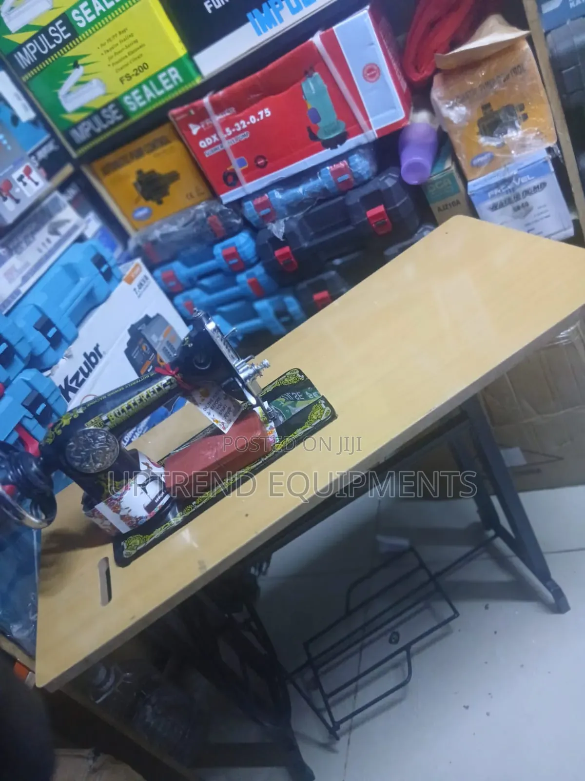 Butterfly Sewing Machine With Stand