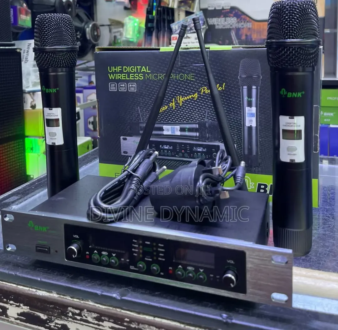 UHF BNK Digital Wireless Microphone