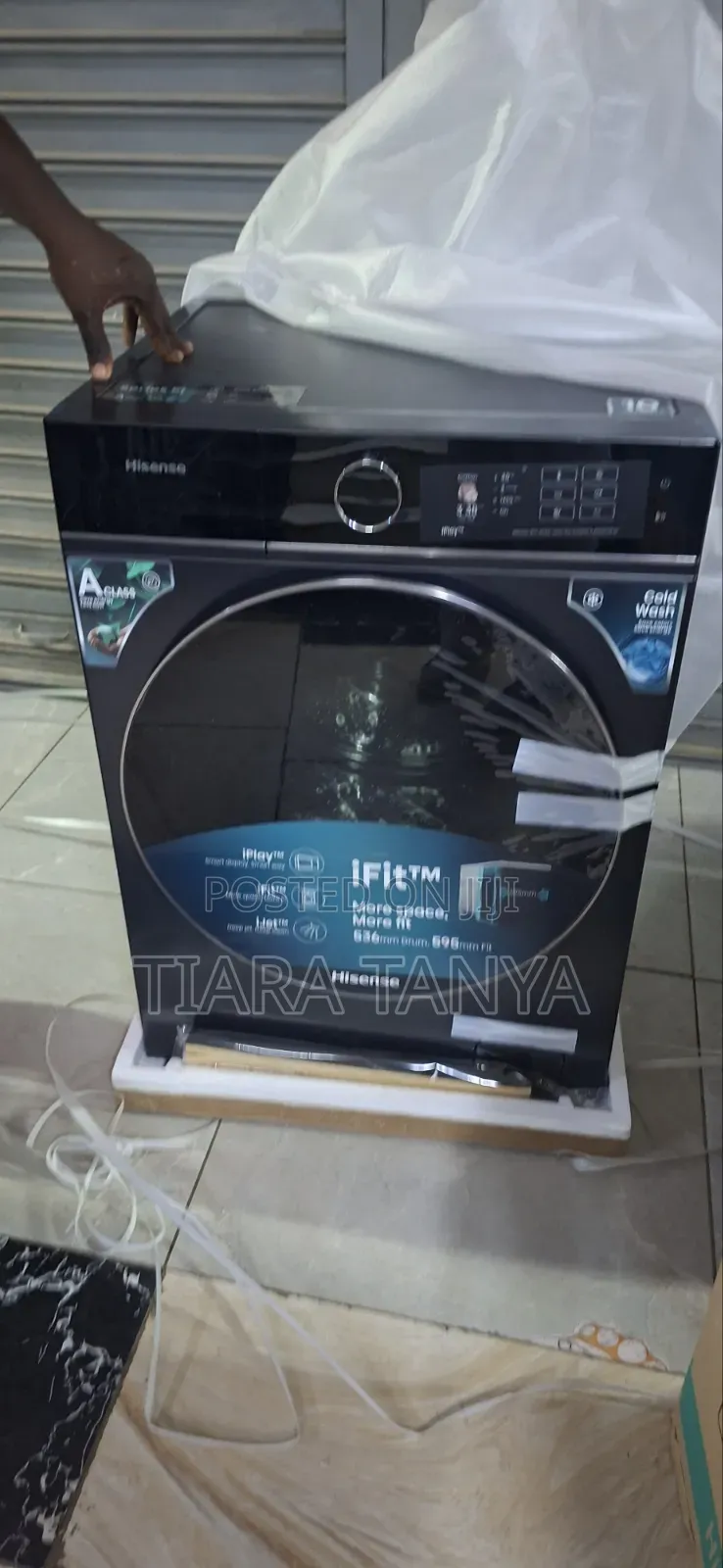 Hisense 12/8kg Front Load Wash Dry Washing Machine