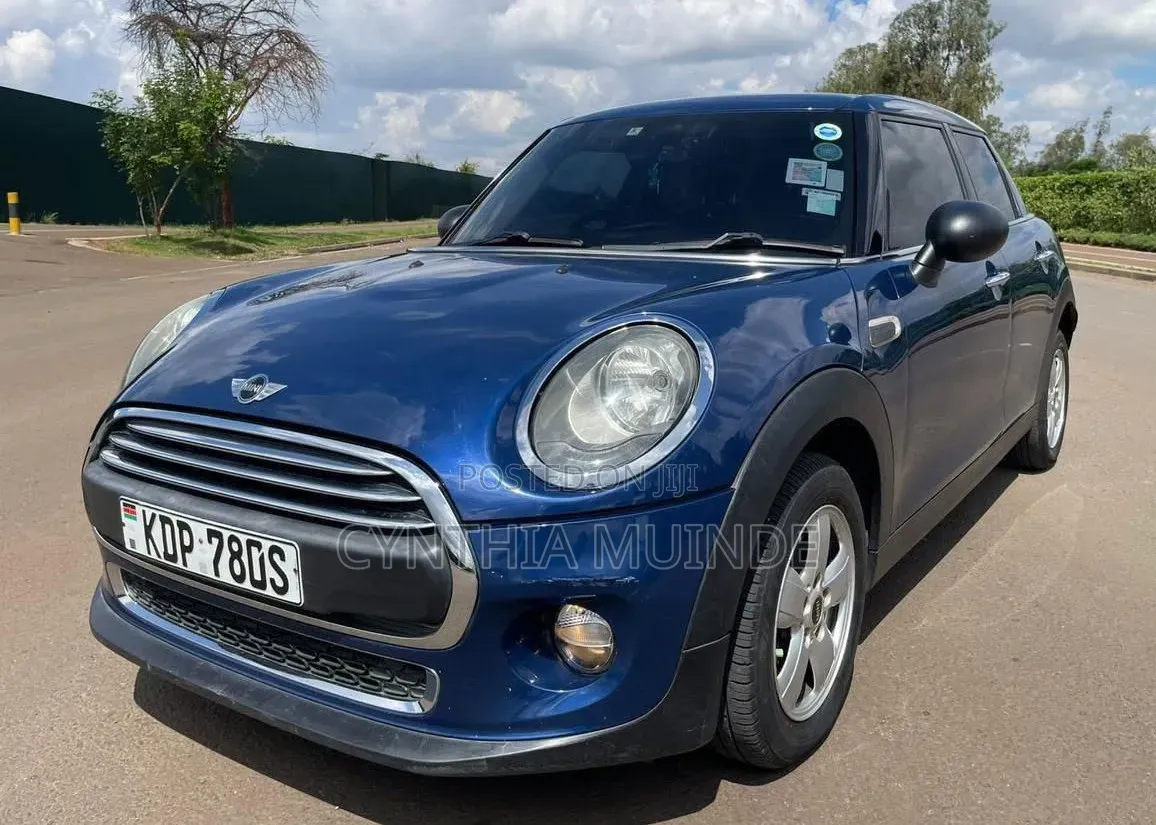 Mini Cooper 2016 Blue