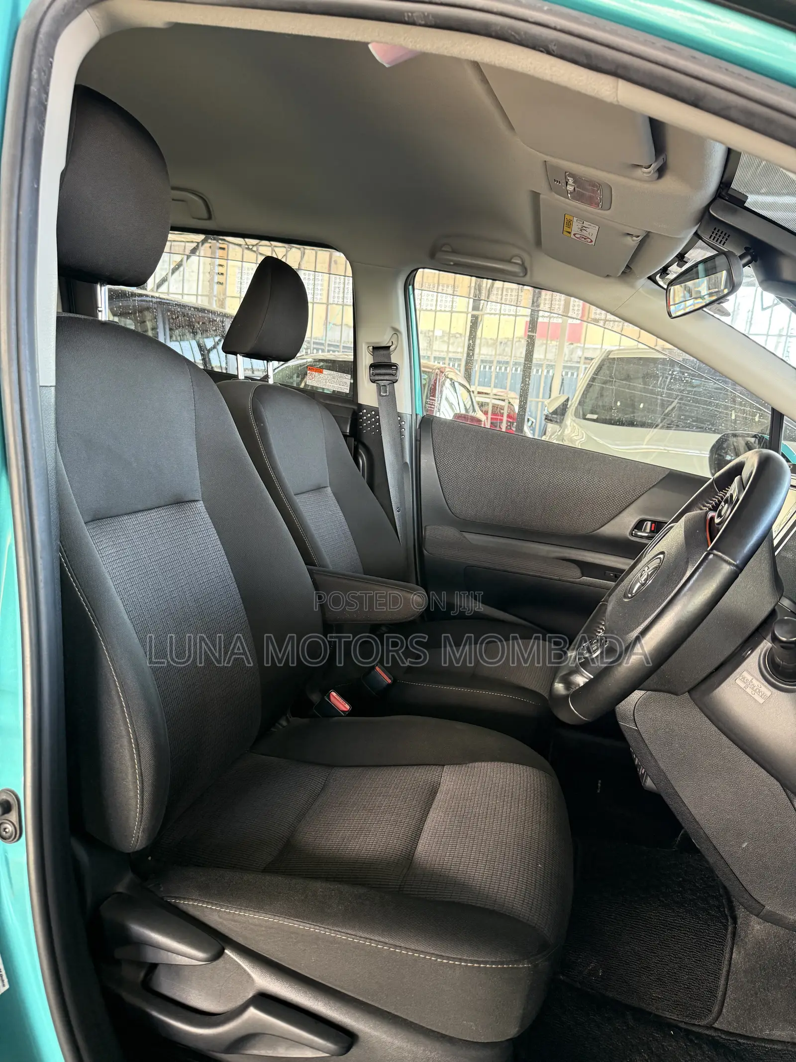 Toyota Sienta 2019 Blue