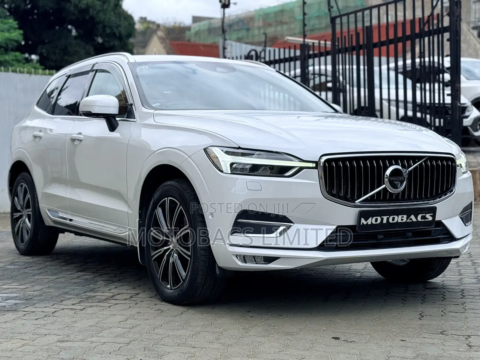 Volvo XC60 T5 Inscription AWD 2019 Pearl