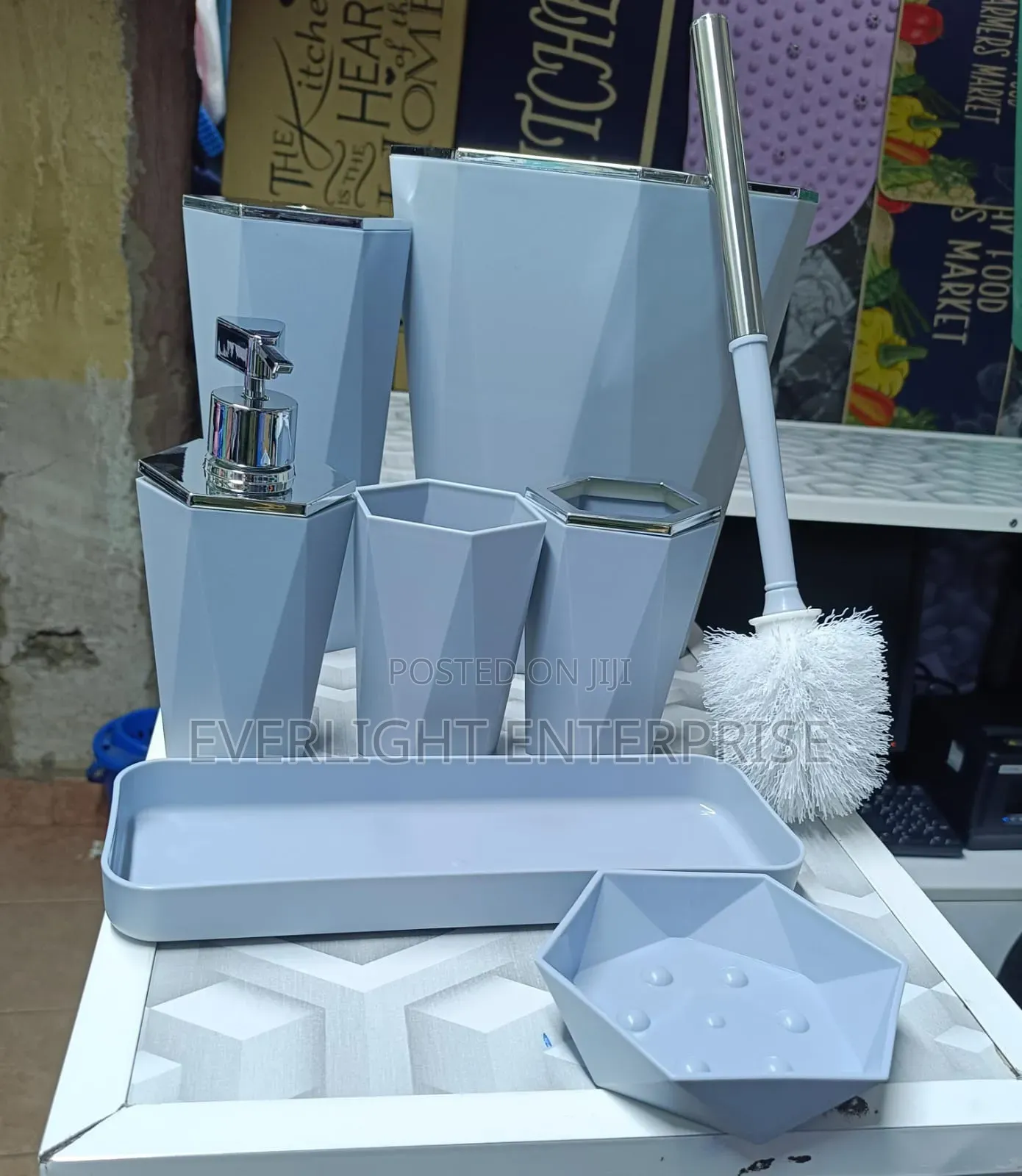 *Diamond Shaped 7pc Bathroom Set