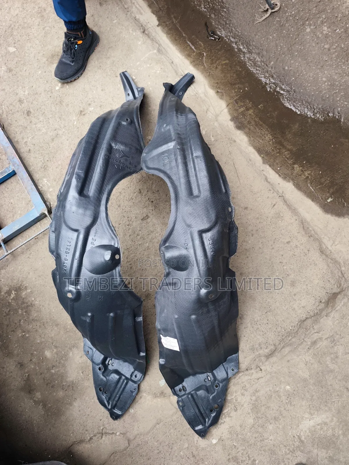 Quality Toyota Ractis Front Stone Guards – Brand New Replacement Set
