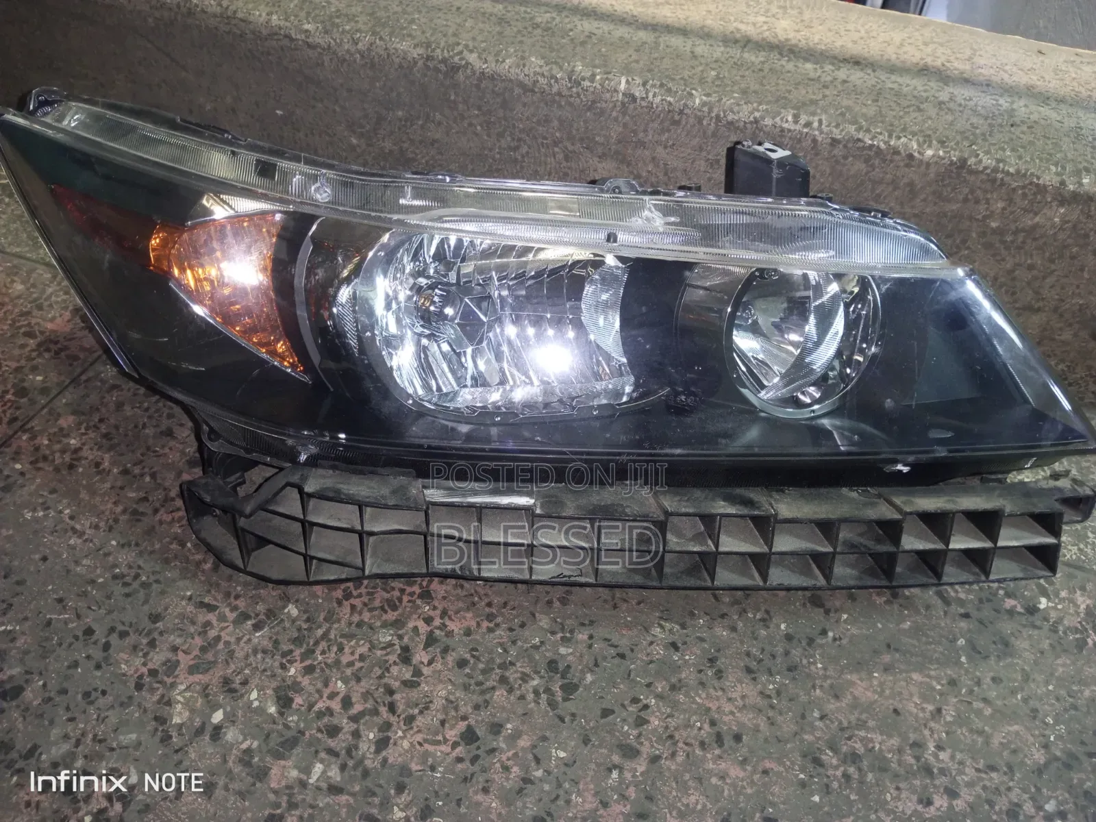 Honda Airwave Headlight