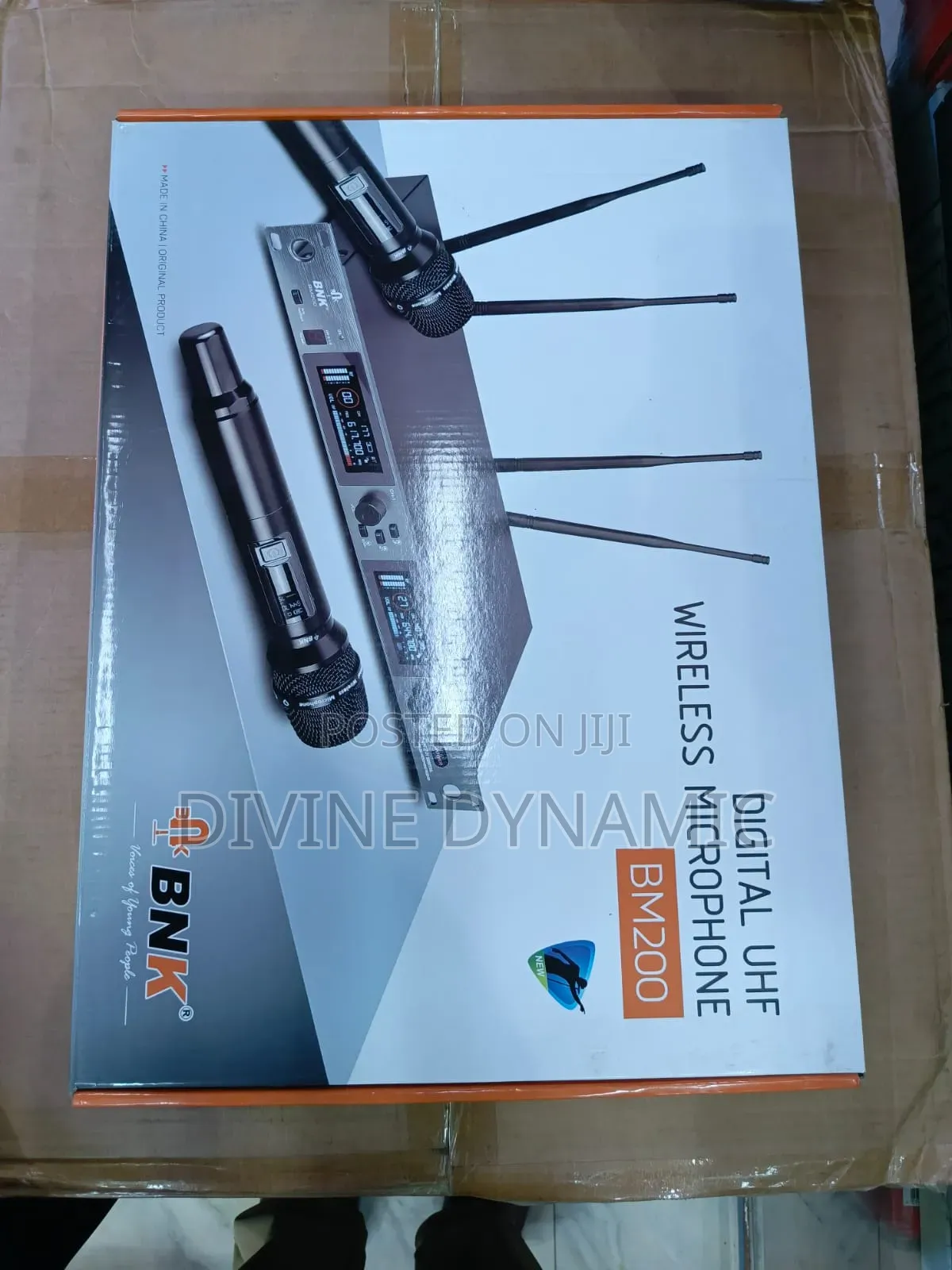 BNK Bm200 Wireless Microphone