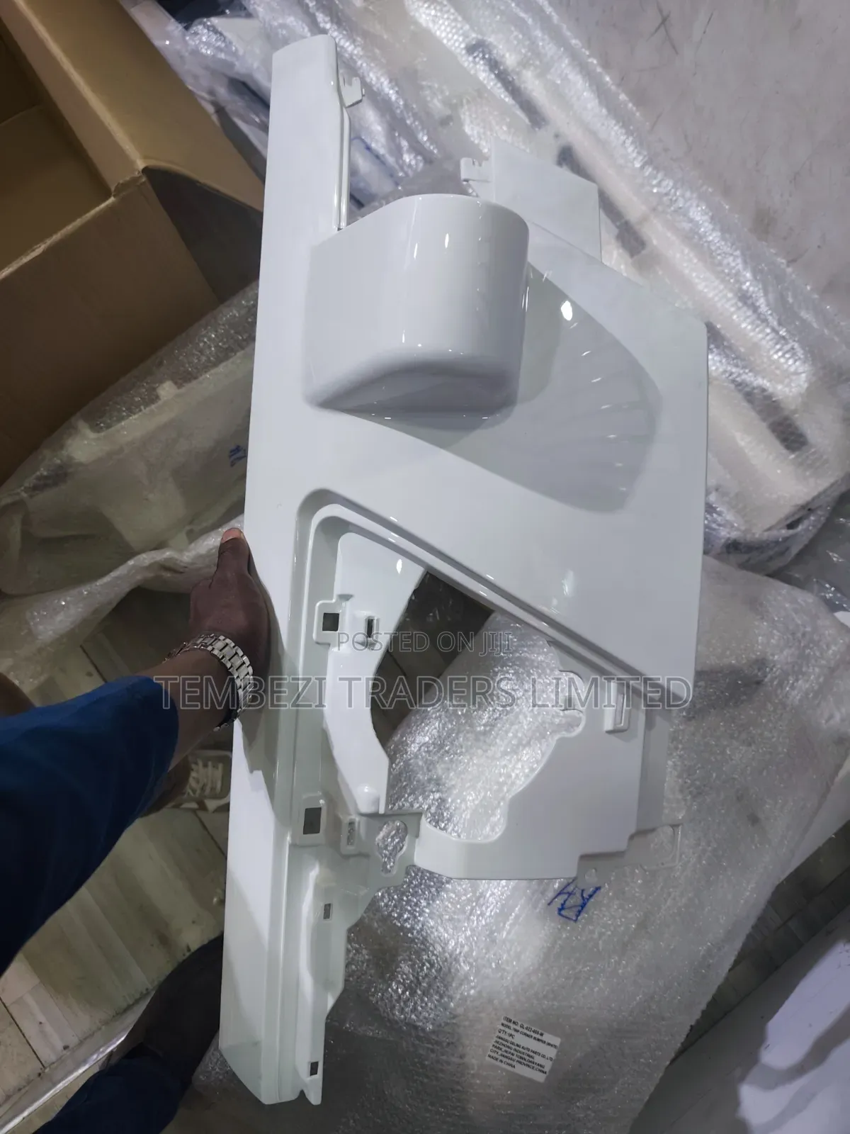 Premium White Corner Panel for Isuzu Elf / NPR / 700P Trucks