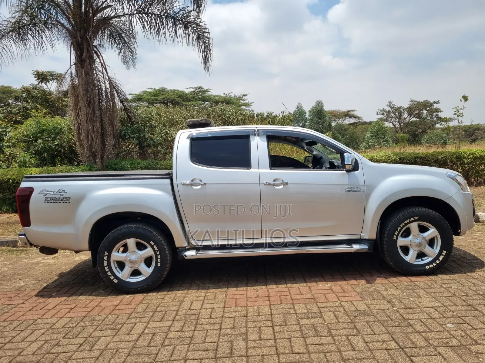 Isuzu D-MAX 2015 Silver