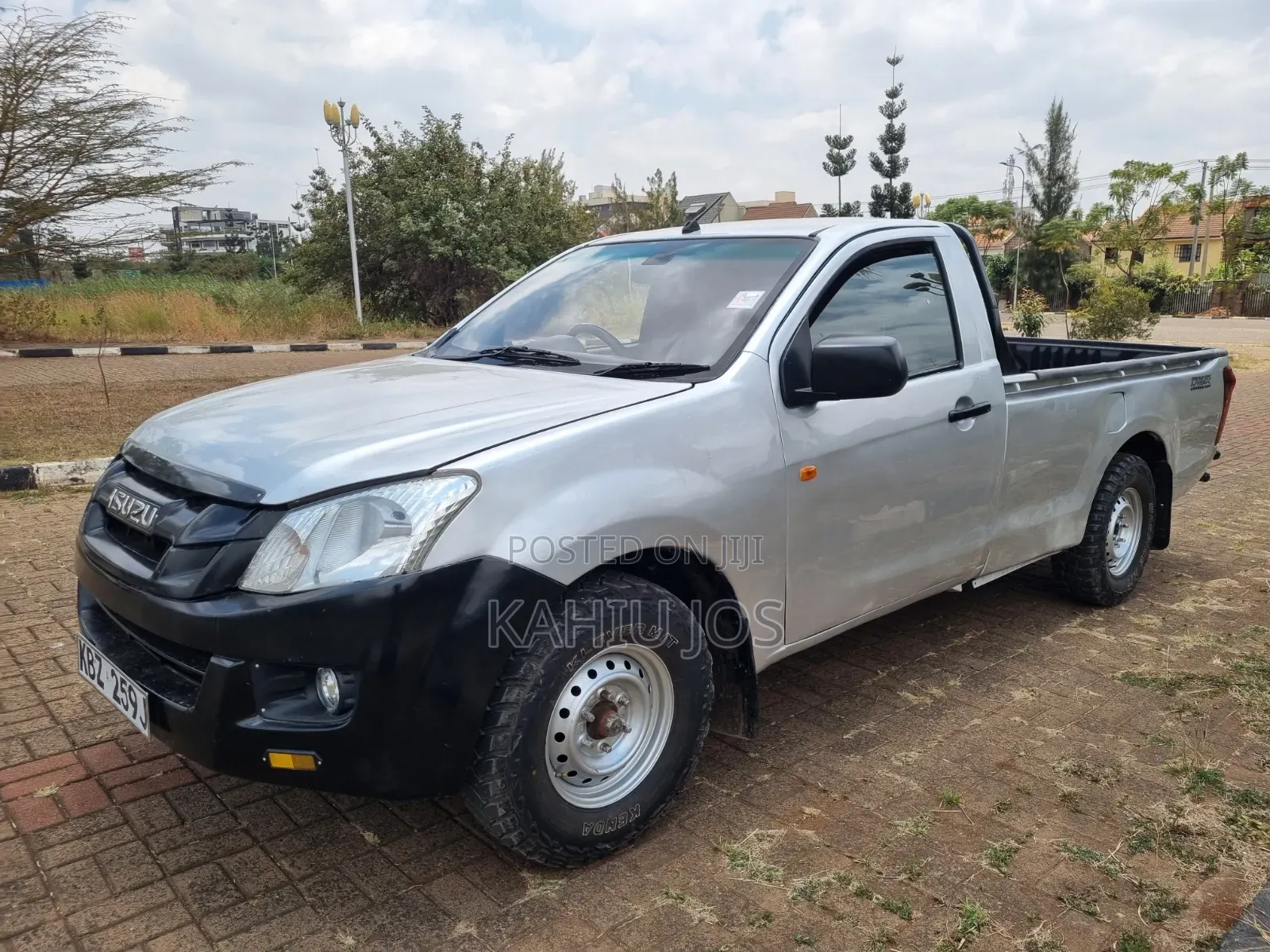 Isuzu D-MAX 2014 Silver
