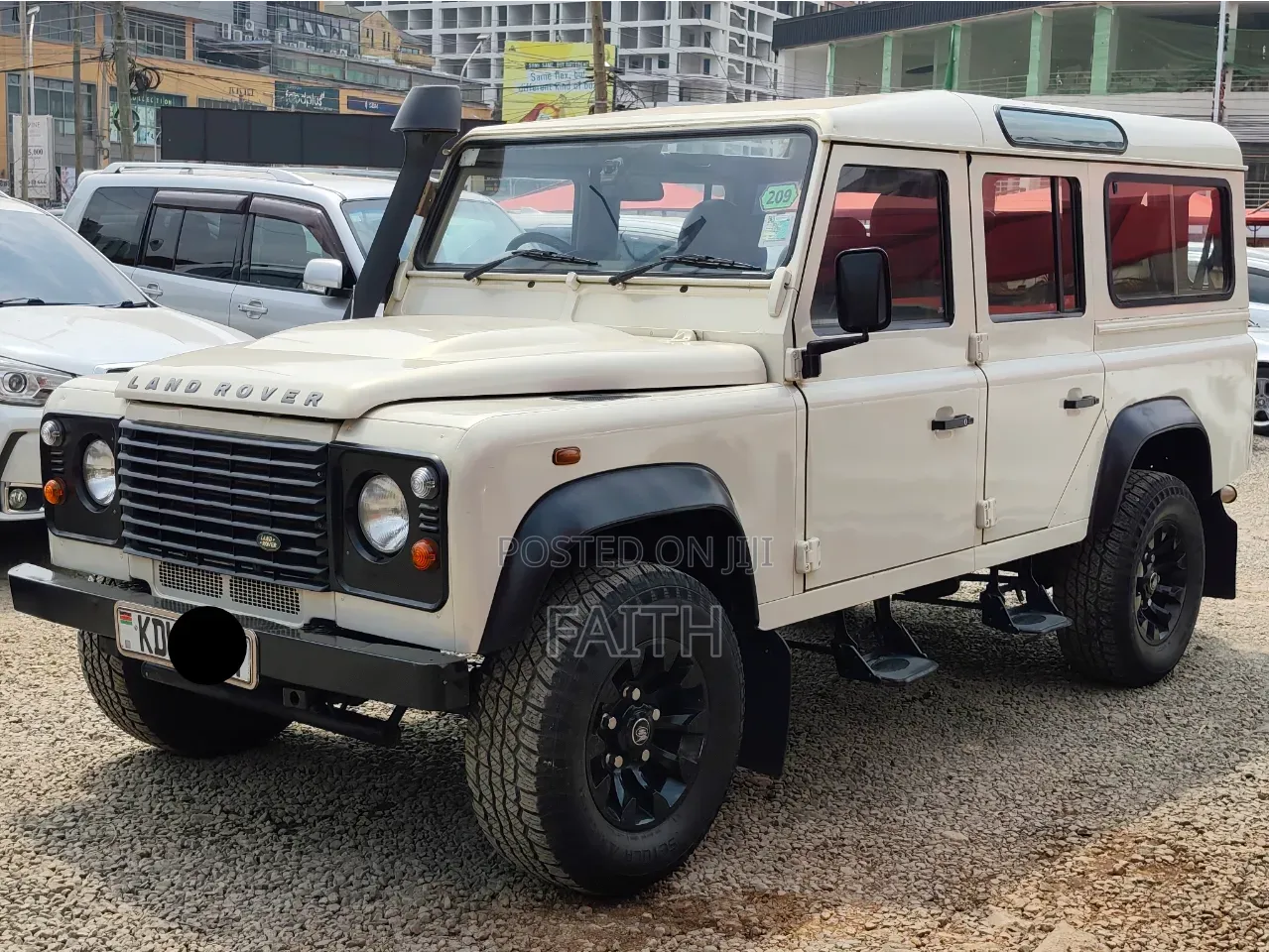 Land Rover Defender 2011 Pearl