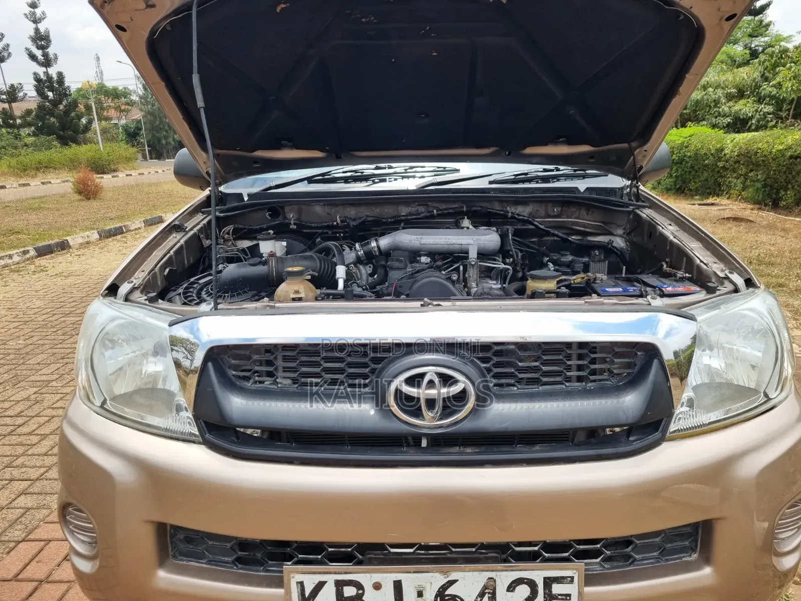 Toyota Hilux 2009 Gold