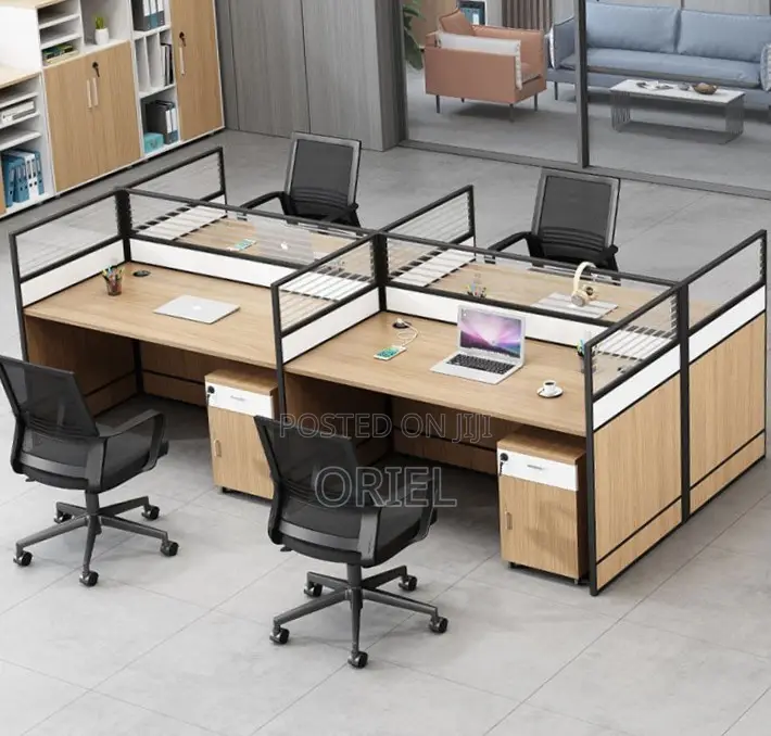 Office Workstation 4-Seater Workstation Table