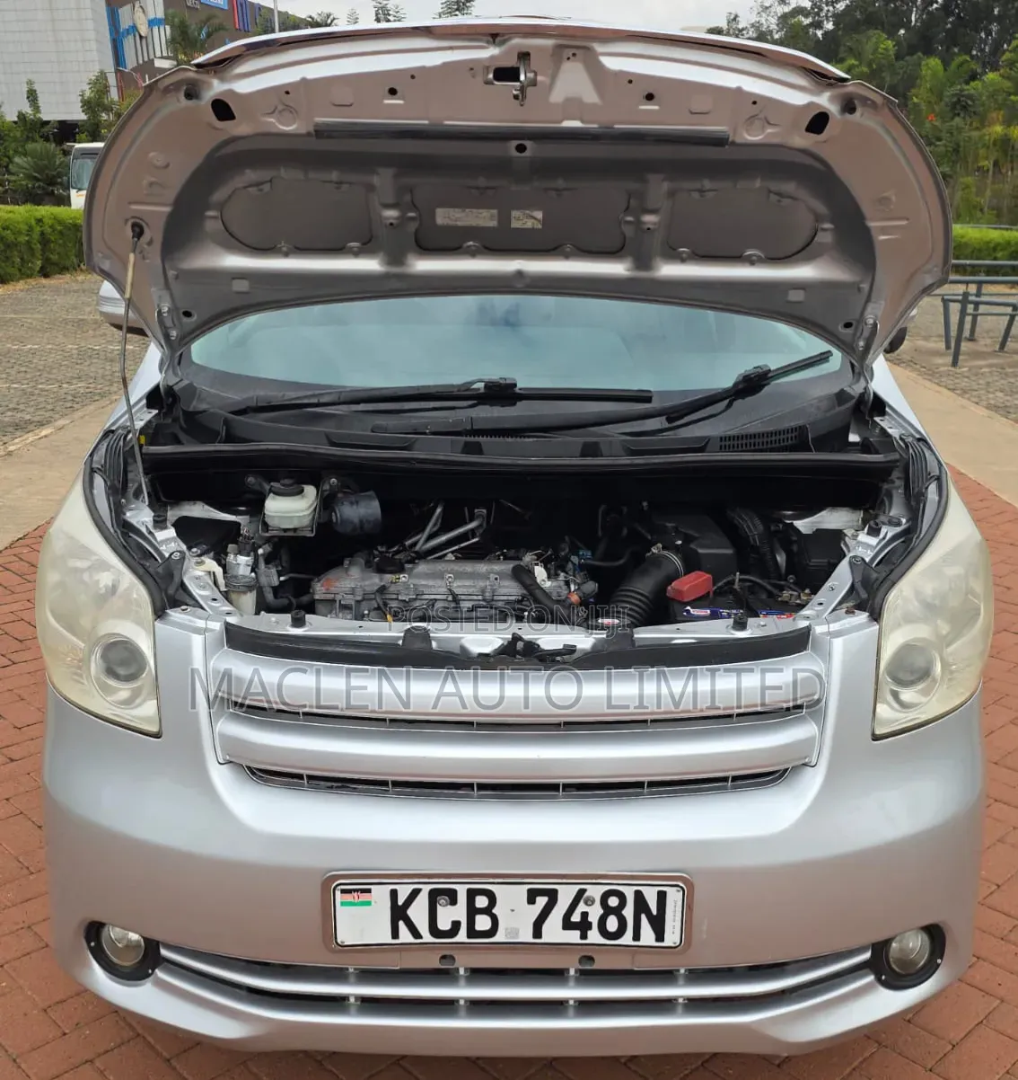 Toyota Noah 2007 Silver