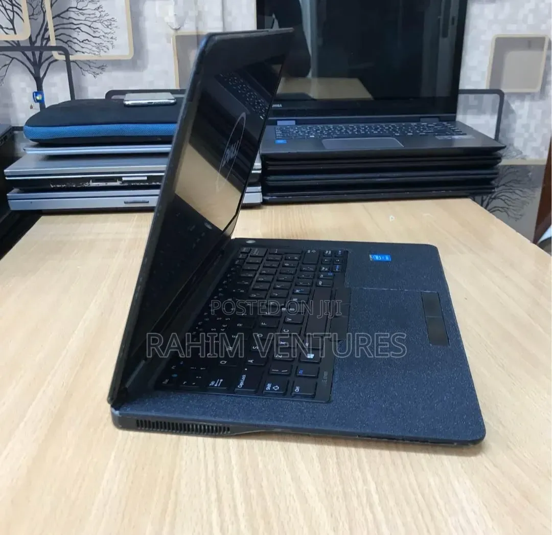 Laptop Dell Latitude 7450 8GB Intel Core i5 SSD 256GB