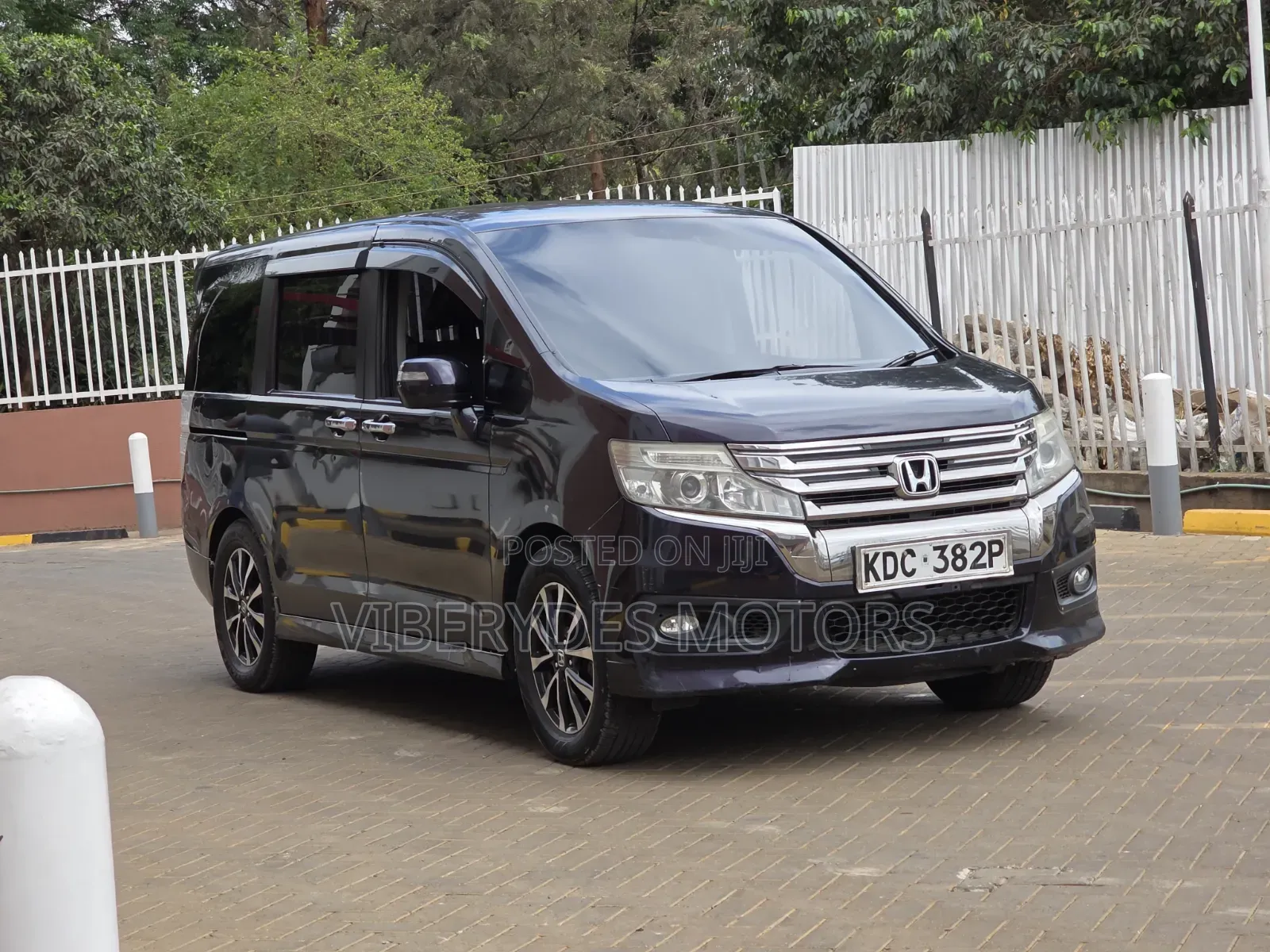 Honda Stepwgn 2014