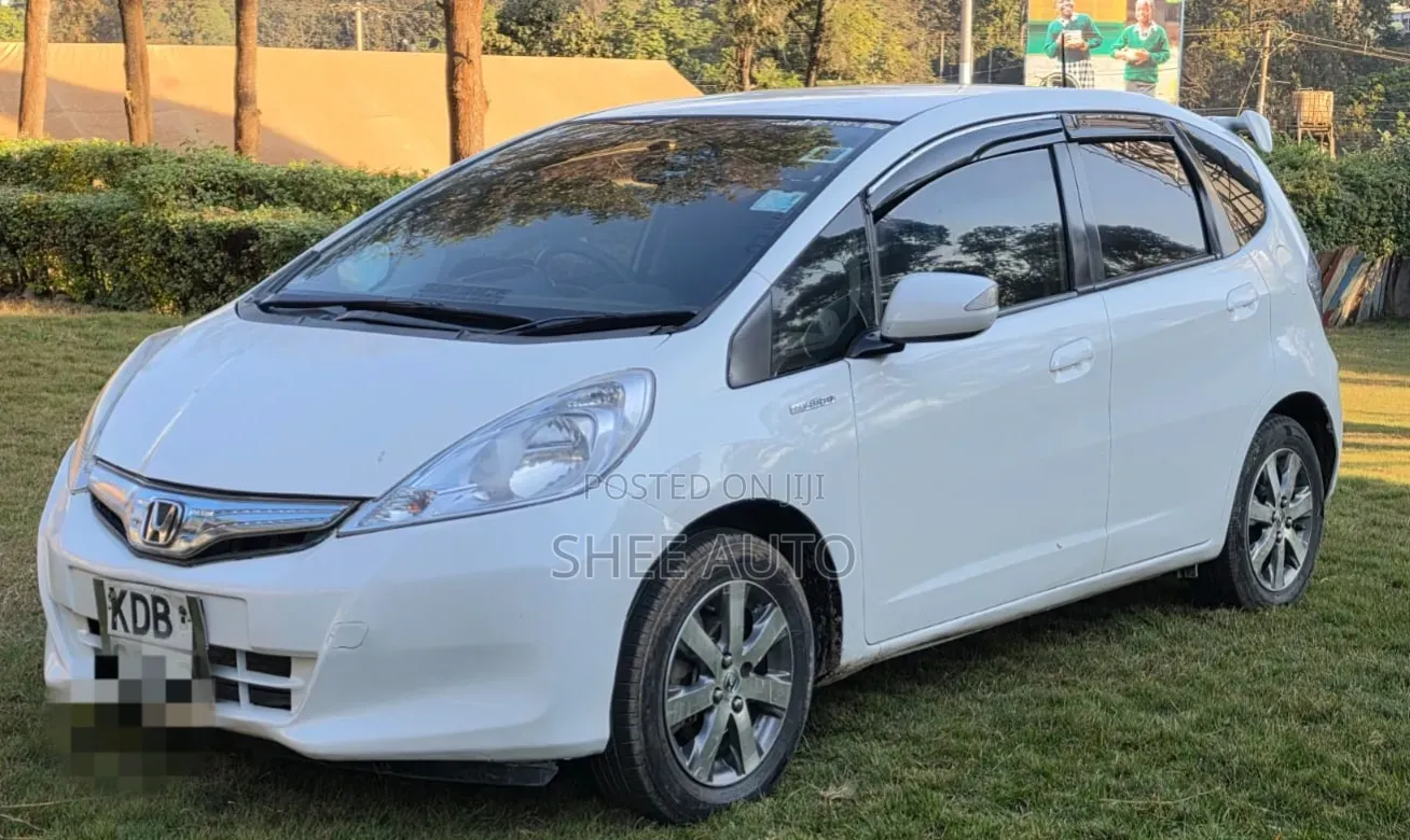 Honda Fit 2013 White